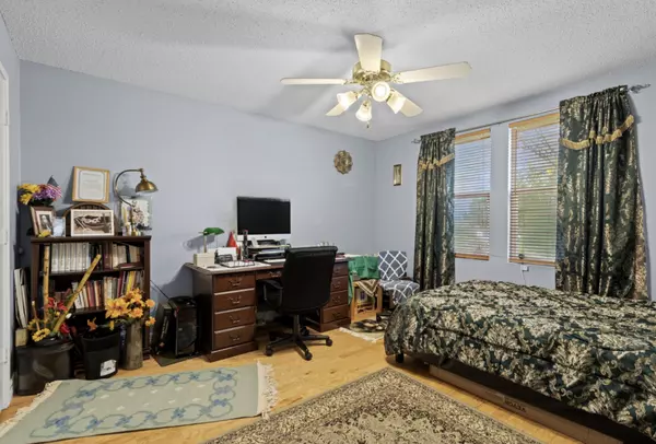 Little Elm, TX 75068,1708 Creek Bend LN