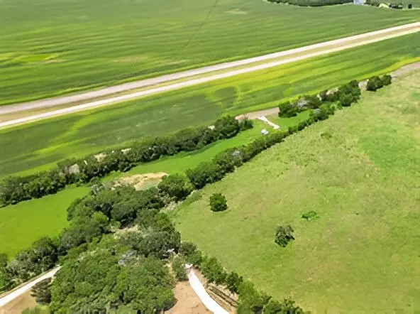 1008 N Richards ST, Aquilla, TX 76622