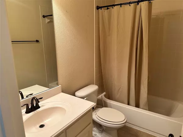 Little Elm, TX 75068,1013 Lake Grove DR