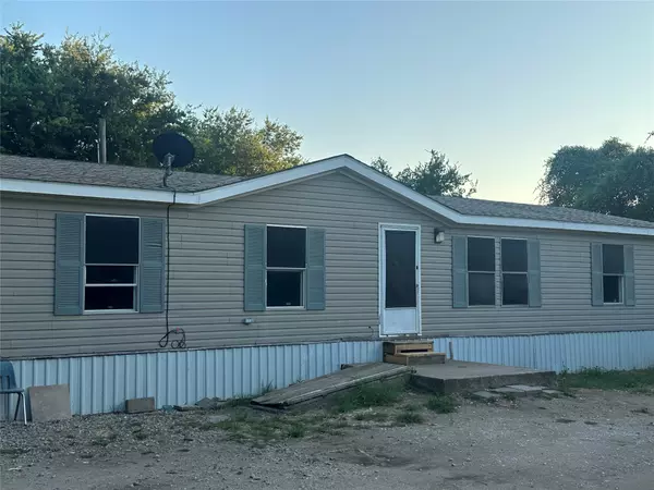 112 Pioneer TRL, Weatherford, TX 76087