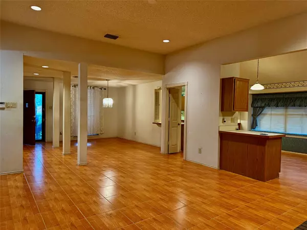 Mesquite, TX 75181,813 Creek Valley RD