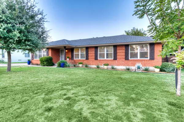 Dallas, TX 75218,314 Easton RD