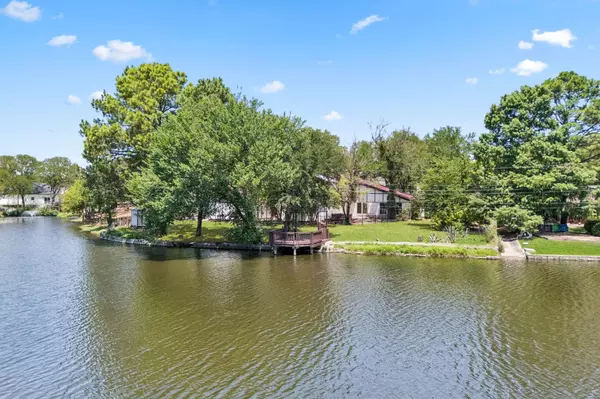 1308 Oakhurst DR, Southlake, TX 76092