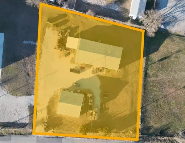 400 Goshen RD, Springtown, TX 76082
