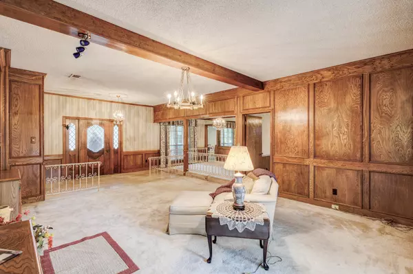 Richardson, TX 75081,605 E Spring Valley RD