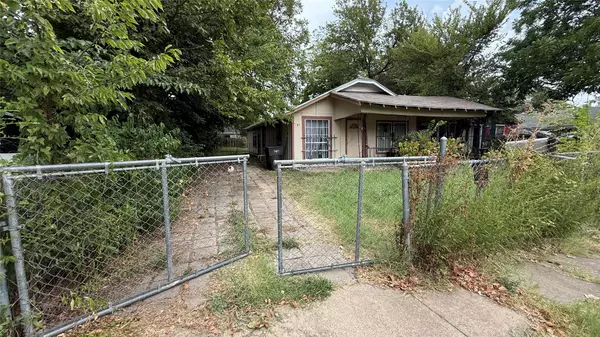 3613 Avenue K,  Fort Worth,  TX 76105