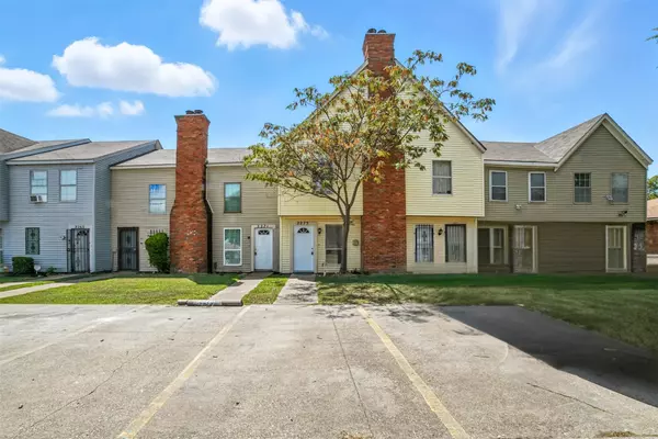 2273 Aspen DR, Dallas, TX 75227