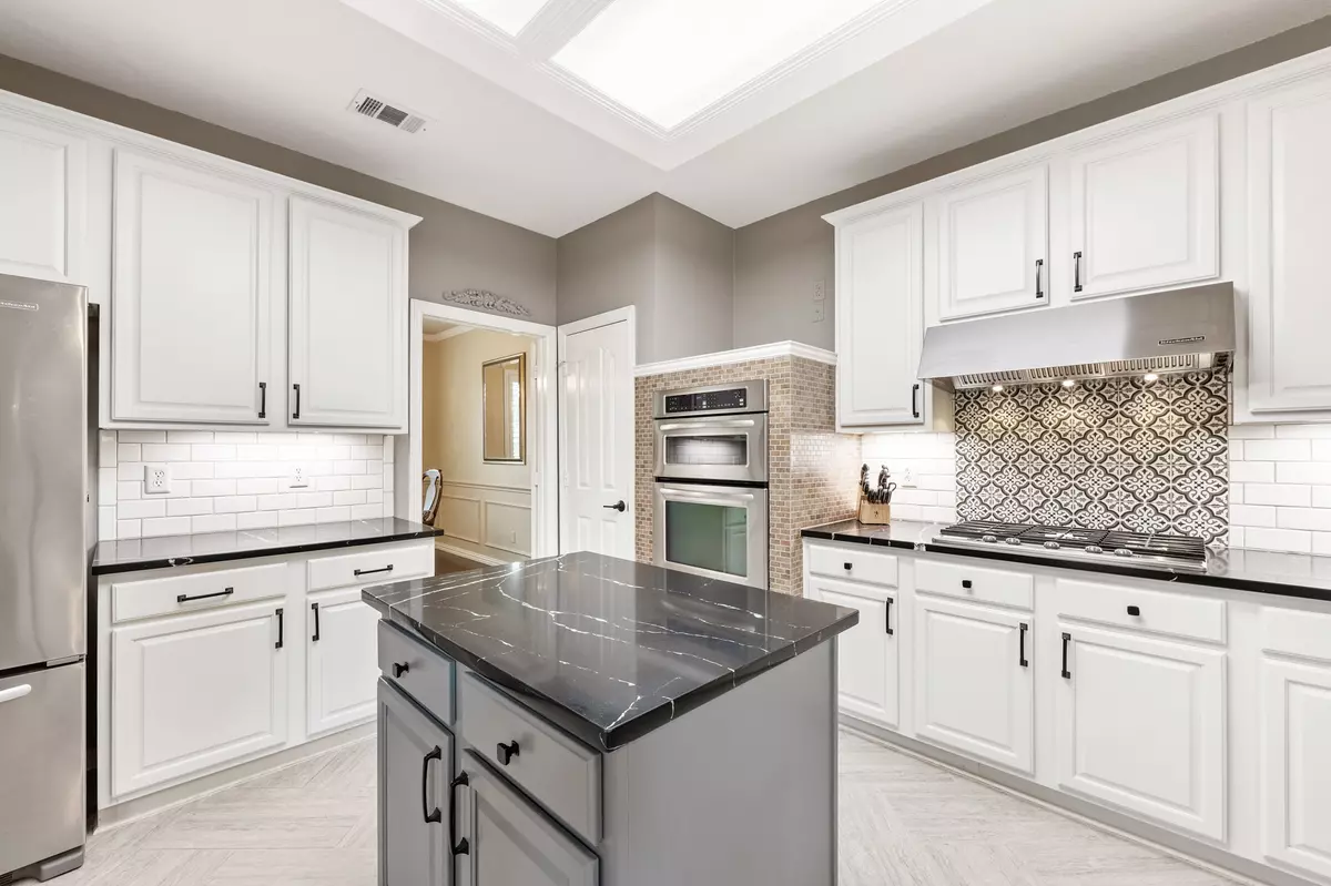 Rowlett, TX 75088,8801 Lakeside DR