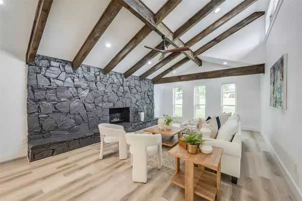 Desoto, TX 75115,300 Brookwood DR