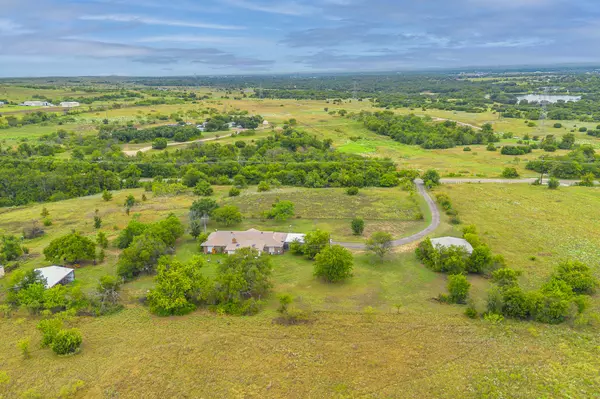 4525 White Settlement RD, Weatherford, TX 76087