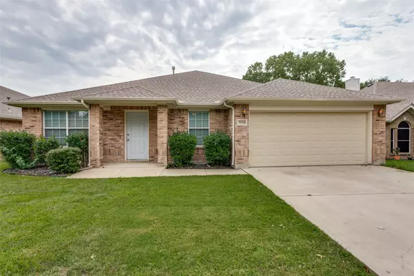 7554 Brittany PL, Fort Worth, TX 76137
