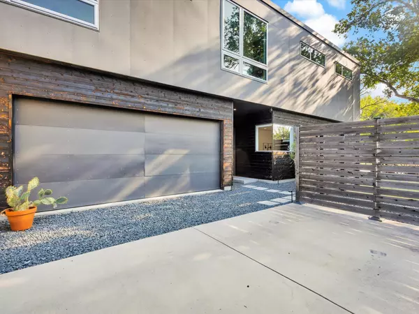 Fort Worth, TX 76110,2837 College AVE