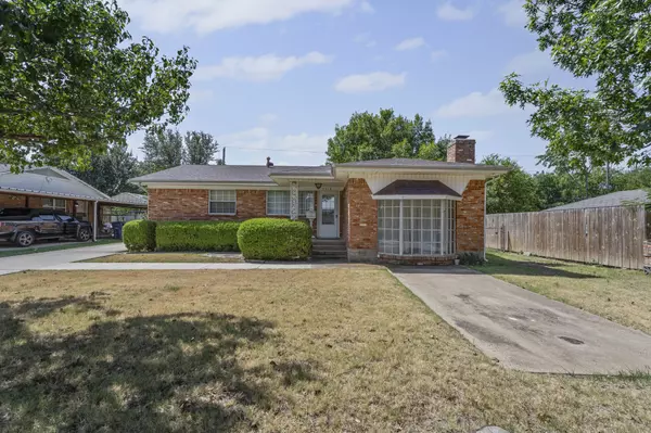 4518 Moler ST,  Dallas,  TX 75211