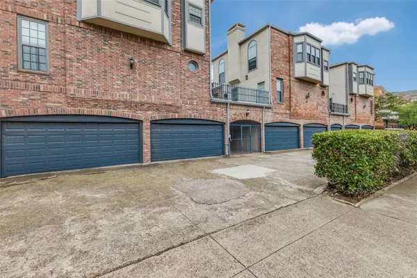 4511 Gilbert AVE #106, Dallas, TX 75219