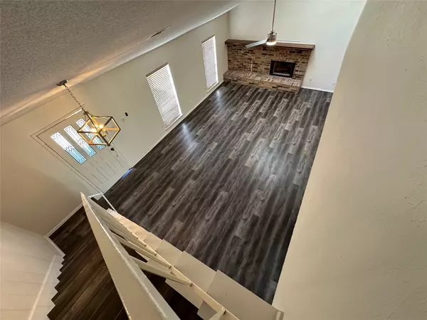 Euless, TX 76039,307 Harrington LN