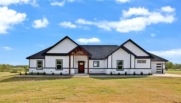 1950 Joyce RD, Kaufman, TX 75142