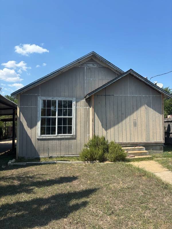 1733 E Ann Arbor AVE, Dallas, TX 75216