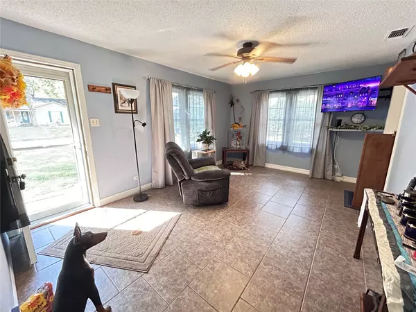 Sulphur Springs, TX 75482,846 Davis ST S