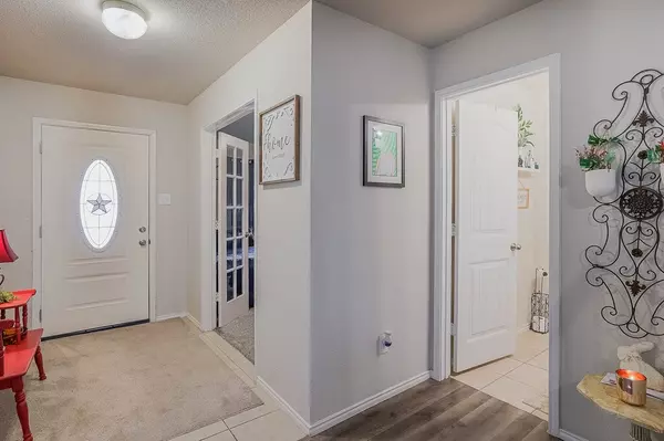 Waxahachie, TX 75165,217 Hackney ST