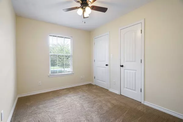 Sherman, TX 75090,315 1/2 N Carr AVE