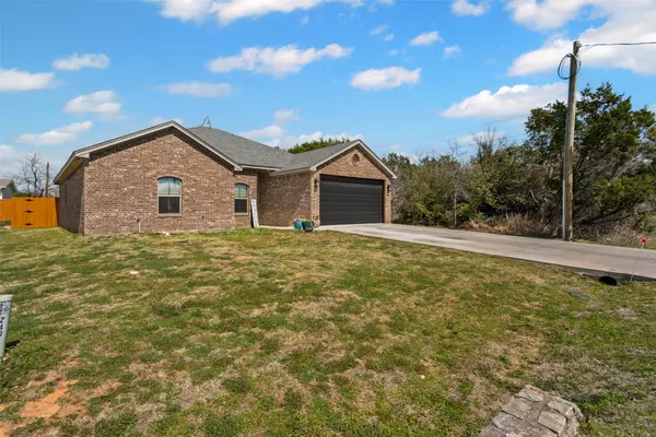 Granbury, TX 76048,2500 Creek DR