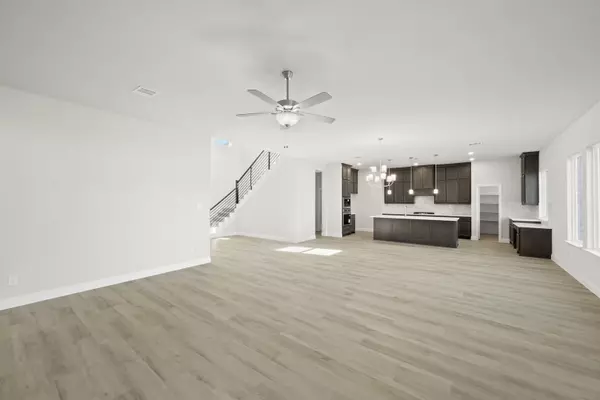 Desoto, TX 75115,967 Reeves DR