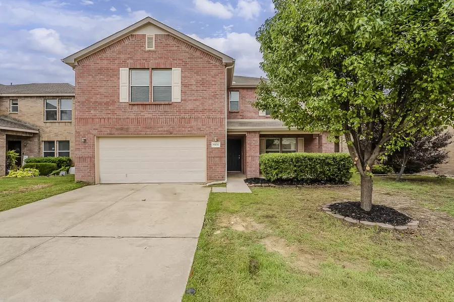 9036 Yellow Cedar TRL, Fort Worth, TX 76244