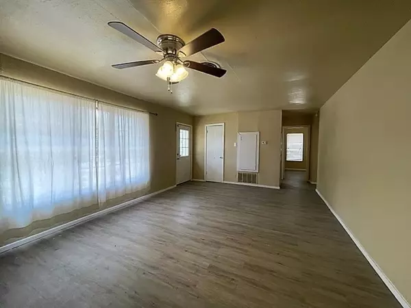 Denison, TX 75020,10 Pershing DR #A