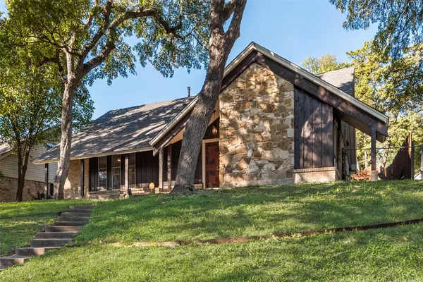 Dallas, TX 75224,1529 Windchime DR