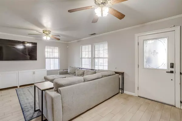 Irving, TX 75060,1633 Trinity View ST