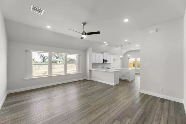 Lavon, TX 75166,380 Misty Meadow