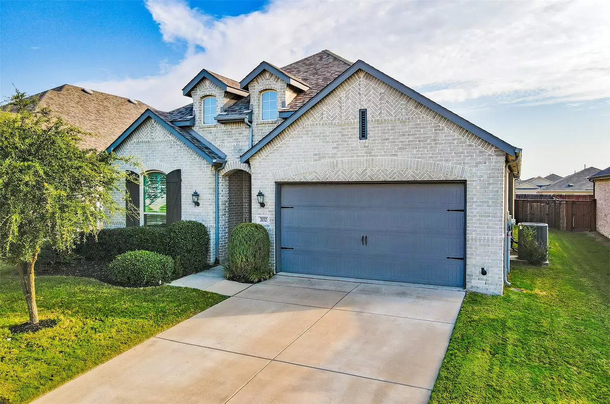 Forney, TX 75126,2032 Longbridge RD