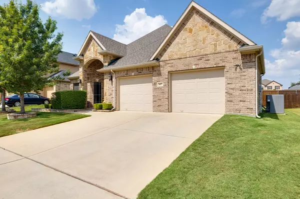 417 Brook Meadow DR, Midlothian, TX 76065