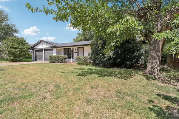 Haltom City, TX 76117,5737 Bonnie Wayne ST