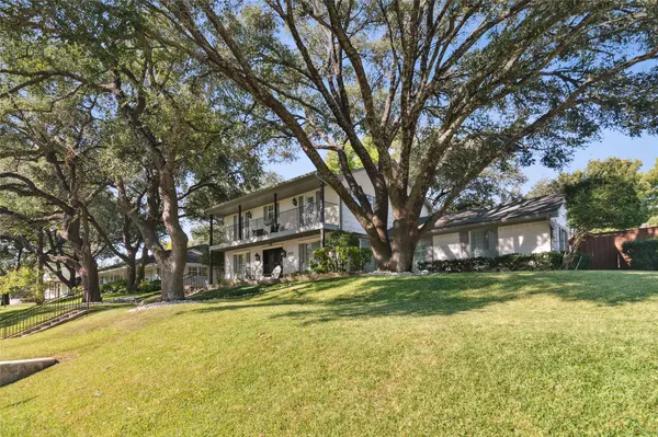 2513 W Prairie Creek DR, Richardson, TX 75080