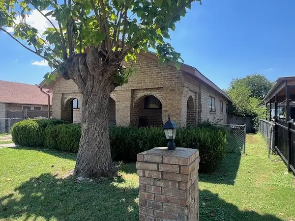 Fort Worth, TX 76104,716 E Harvey AVE