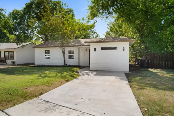 Arlington, TX 76010,1604 Arbor LN