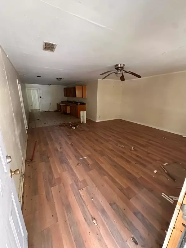 Shreveport, LA 71108,1701 Midway ST