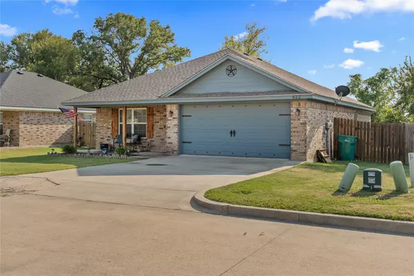 Lacy Lakeview, TX 76705,622 Powers ST