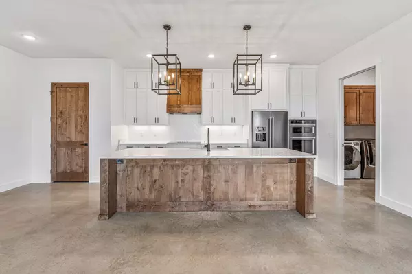 Stephenville, TX 76401,385 Private Road 1733