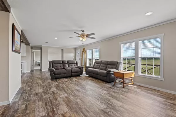 Bells, TX 75414,1717 E Lovers LN