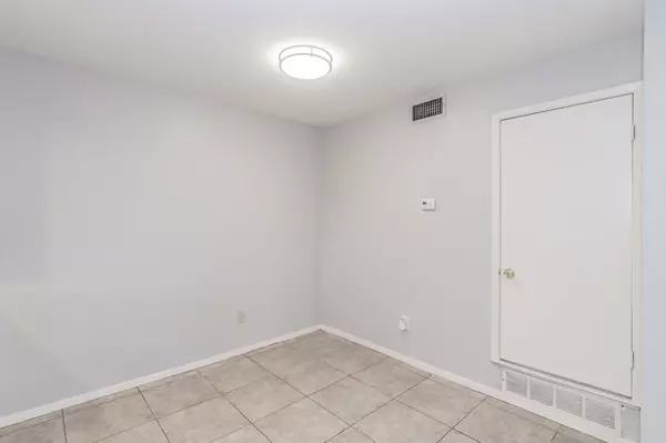 Fort Worth, TX 76116,6616 Berke PL #B