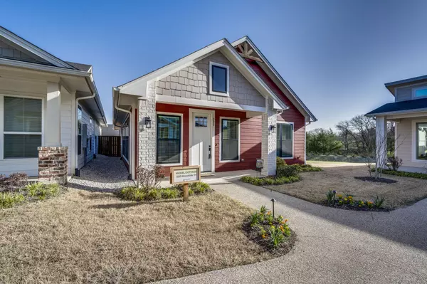 Waxahachie, TX 75165,320 Woodside TRL