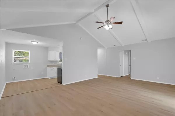 Mesquite, TX 75150,2406 Whit DR