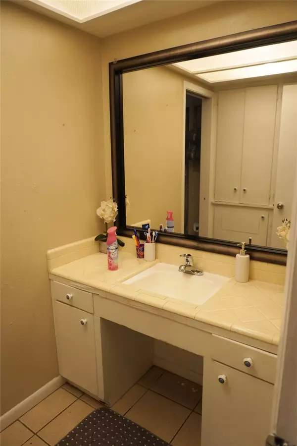 Irving, TX 75061,2809 Linden Lea