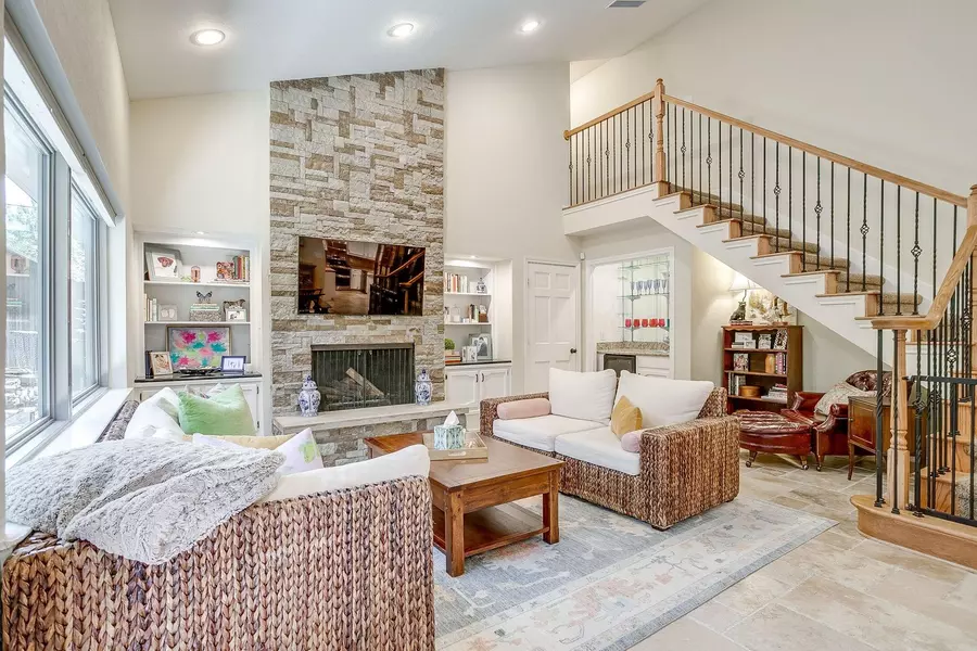 5425 Collinwood AVE, Fort Worth, TX 76107