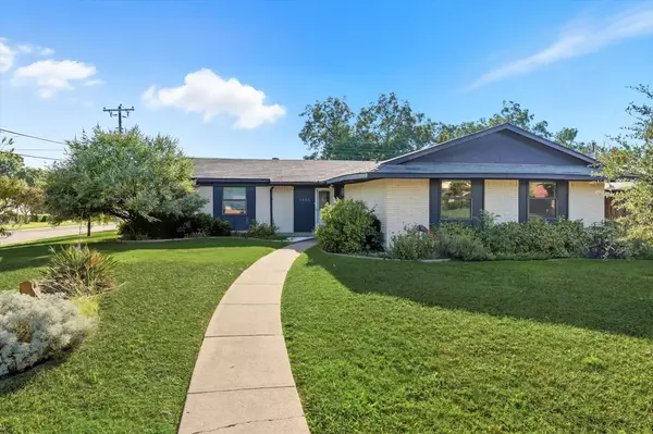 Plano, TX 75074,1456 Sherrye DR