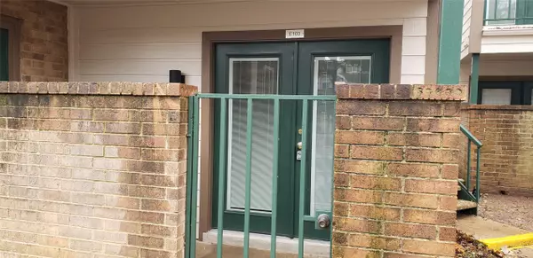 Arlington, TX 76006,2304 Balsam DR #E103