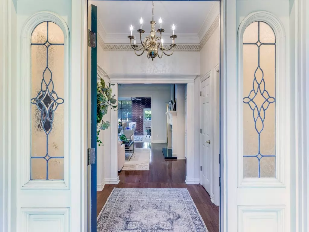 Fort Worth, TX 76109,2848 Oakbriar TRL