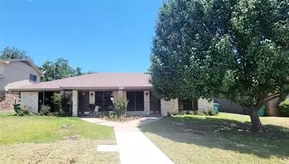 3102 Stanford ST #B, Greenville, TX 75401
